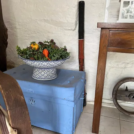 Сasa de vacaciones Tranquil Renovated Barn With Original Details